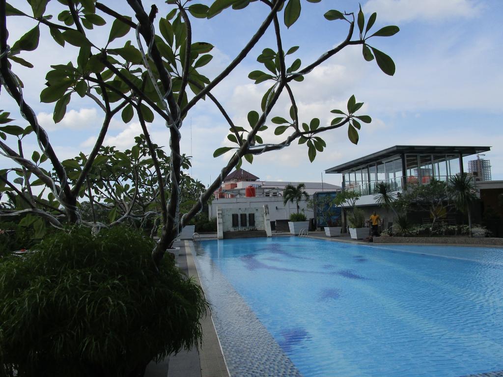 Royal Suite Condotel Medan Buitenkant foto