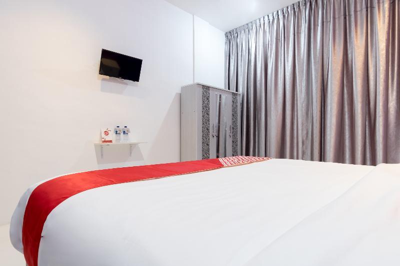 Royal Suite Condotel Medan Buitenkant foto
